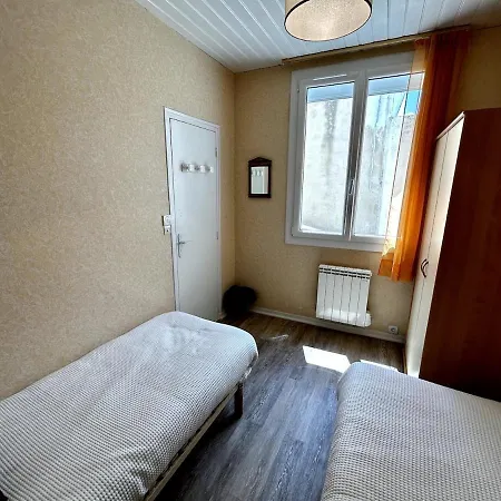 Apartment La Salamandre - Situe En Plein Coeur De Et Proche Des Thermes Rochefort (Charente-Maritime)