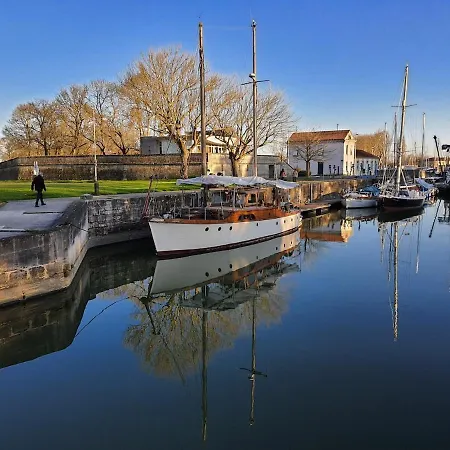 Apartment La Salamandre - Situe En Plein Coeur De Et Proche Des Thermes Rochefort (Charente-Maritime)