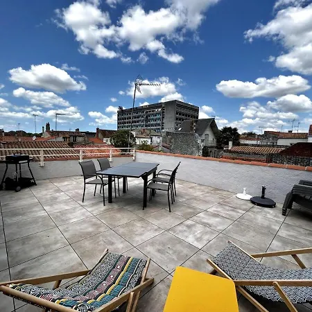 La Salamandre - Situe En Plein Coeur De Et Proche Des Thermes